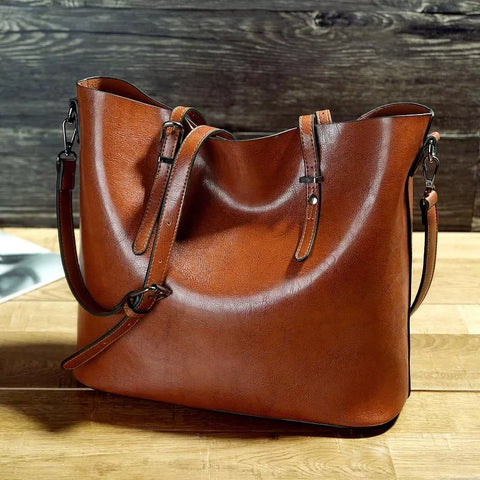 Cynthia’s Personal Favorite | Classic Shoulder Bag