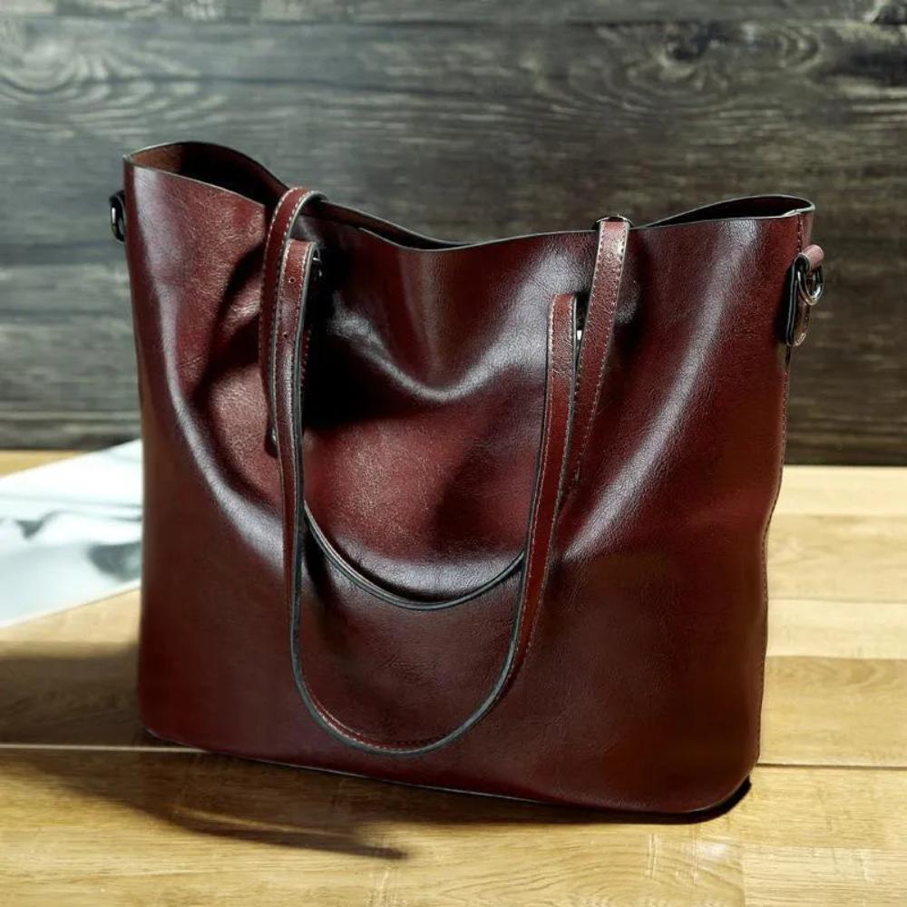 Cynthia’s Personal Favorite | Classic Shoulder Bag