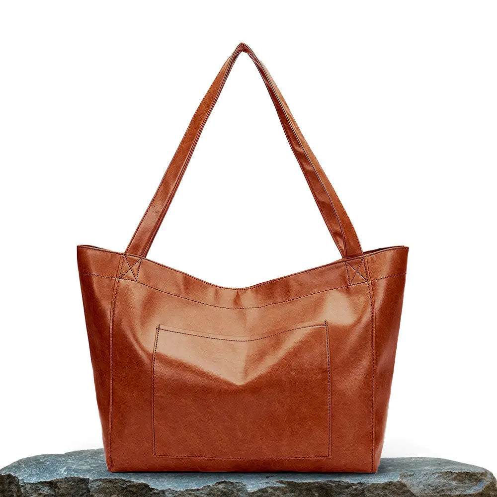 Margot’s Classic Charm | Vintage Shoulder Bag