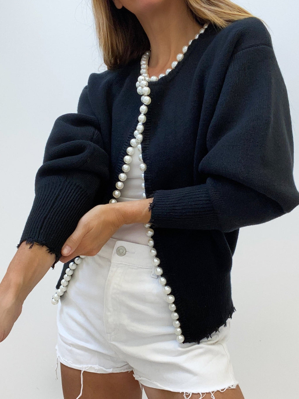 OLIVIA™ – CHIC PEARL CARDIGAN