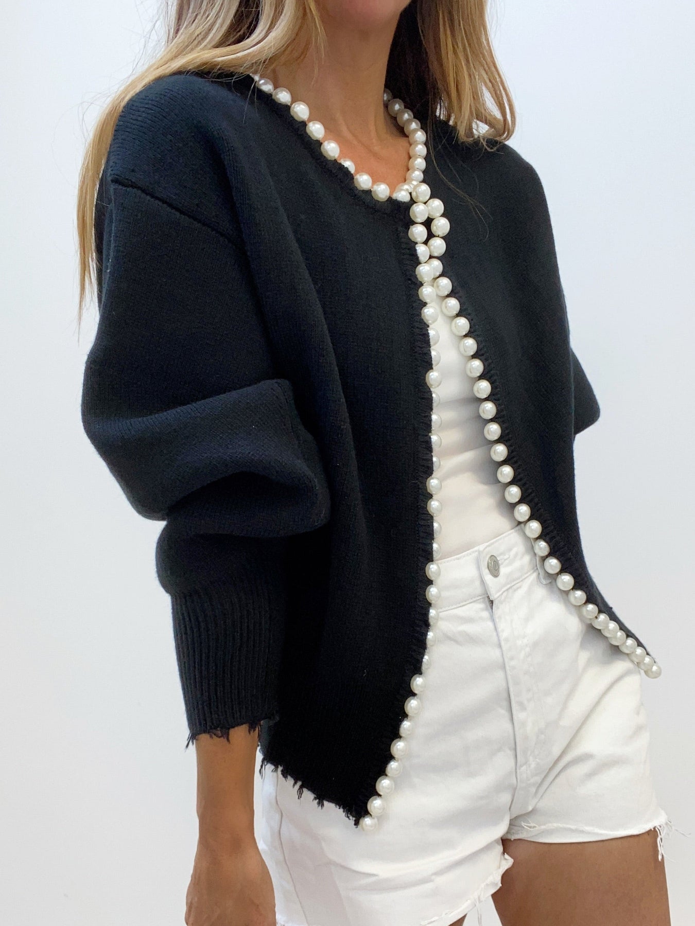 OLIVIA™ – CHIC PEARL CARDIGAN