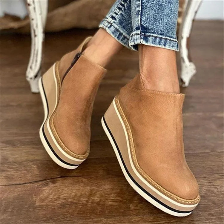 Elegant Slim-Fit Leather Boots