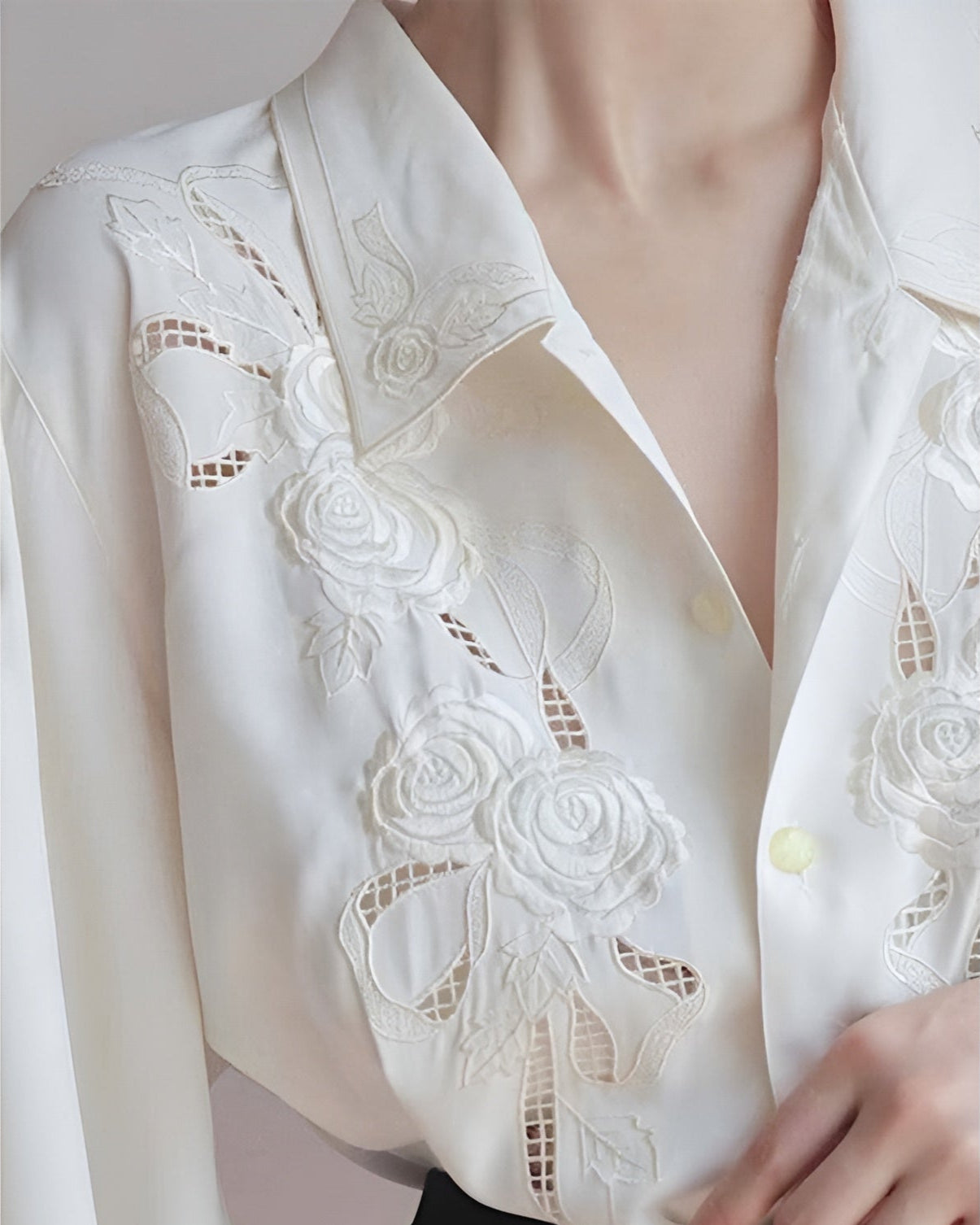 AURORA I CLASSIC LONGSLEEVE BLOUSE