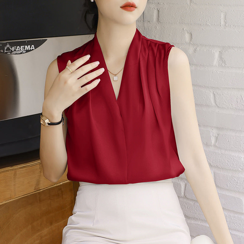 ANNABELLE I SLEEVELESS V-NECK BLOUSE
