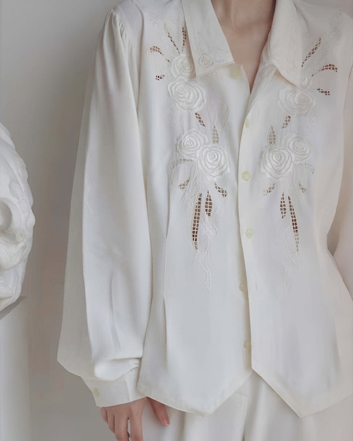 AURORA I CLASSIC LONGSLEEVE BLOUSE