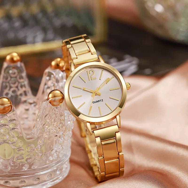 Hailey | Fashionable set with simple dial