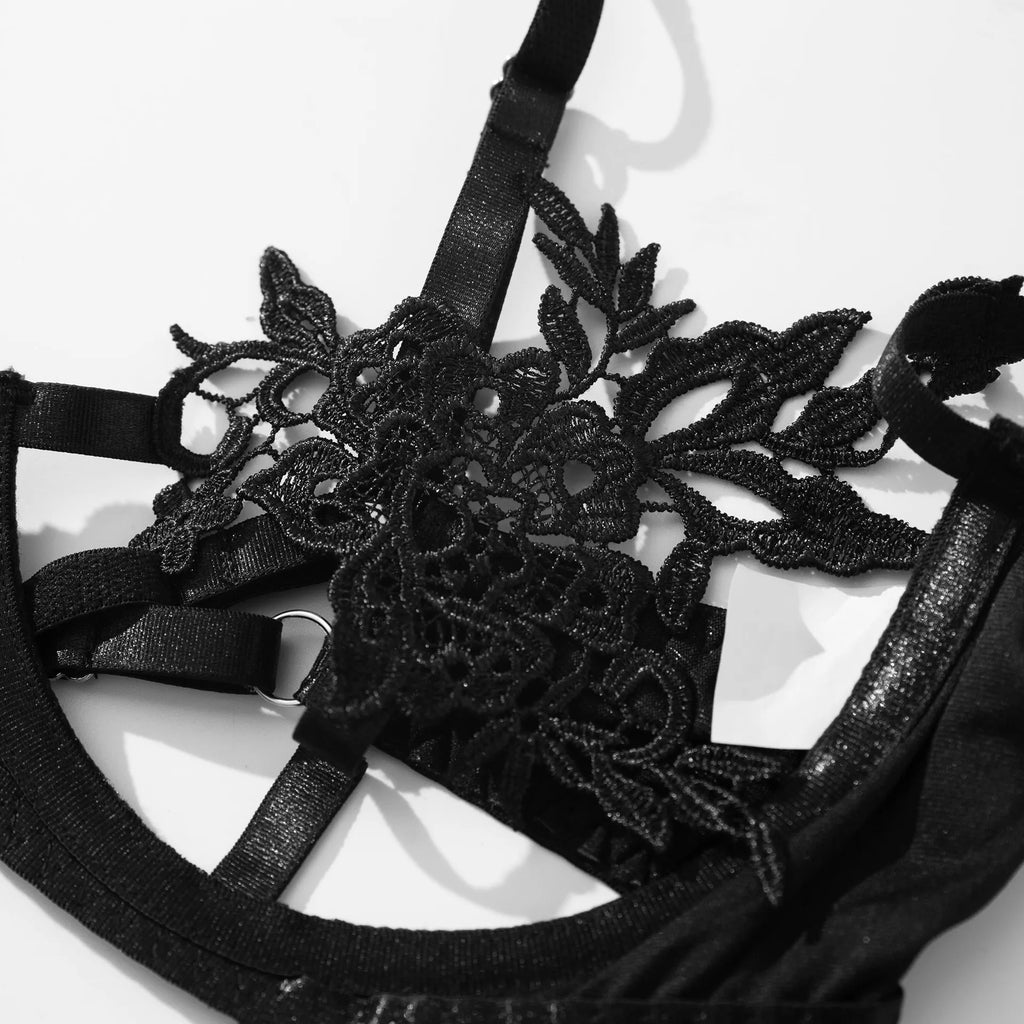 Zaina - Luxurious Two Piece Lace Lingerie