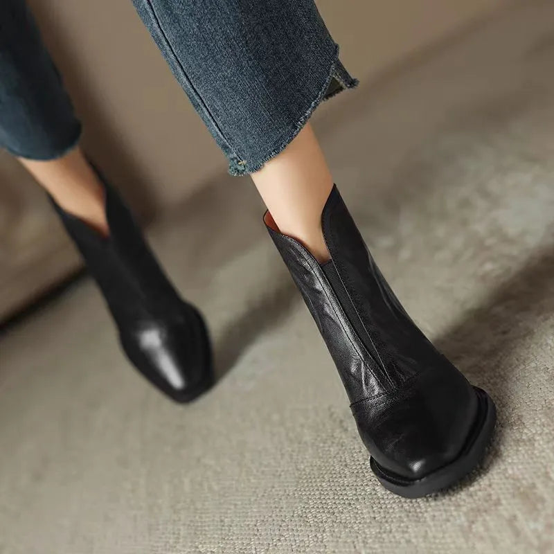 Aphixta Plush Leather Ankle Boots