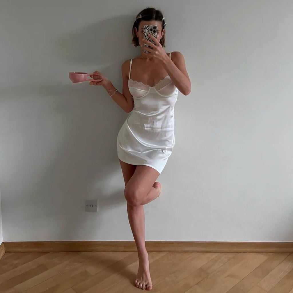 Yuki - Chic Open Neckline Finish Lingerie