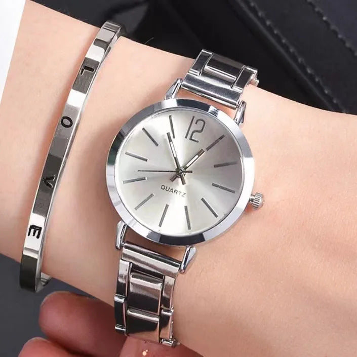 Hailey | Fashionable set with simple dial