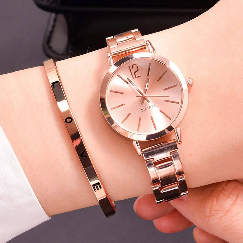 Hailey | Fashionable set with simple dial