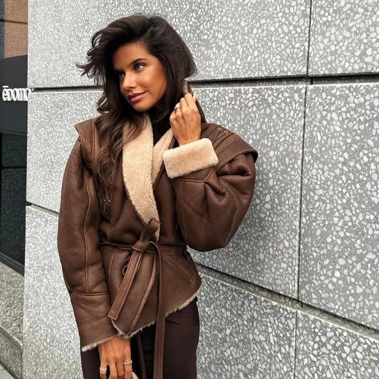 Paloma | Stylish Autumn Coat