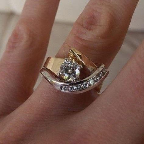 VINTAGE IRREGULAR GOLD & SILVER ZIRCONIA RING
